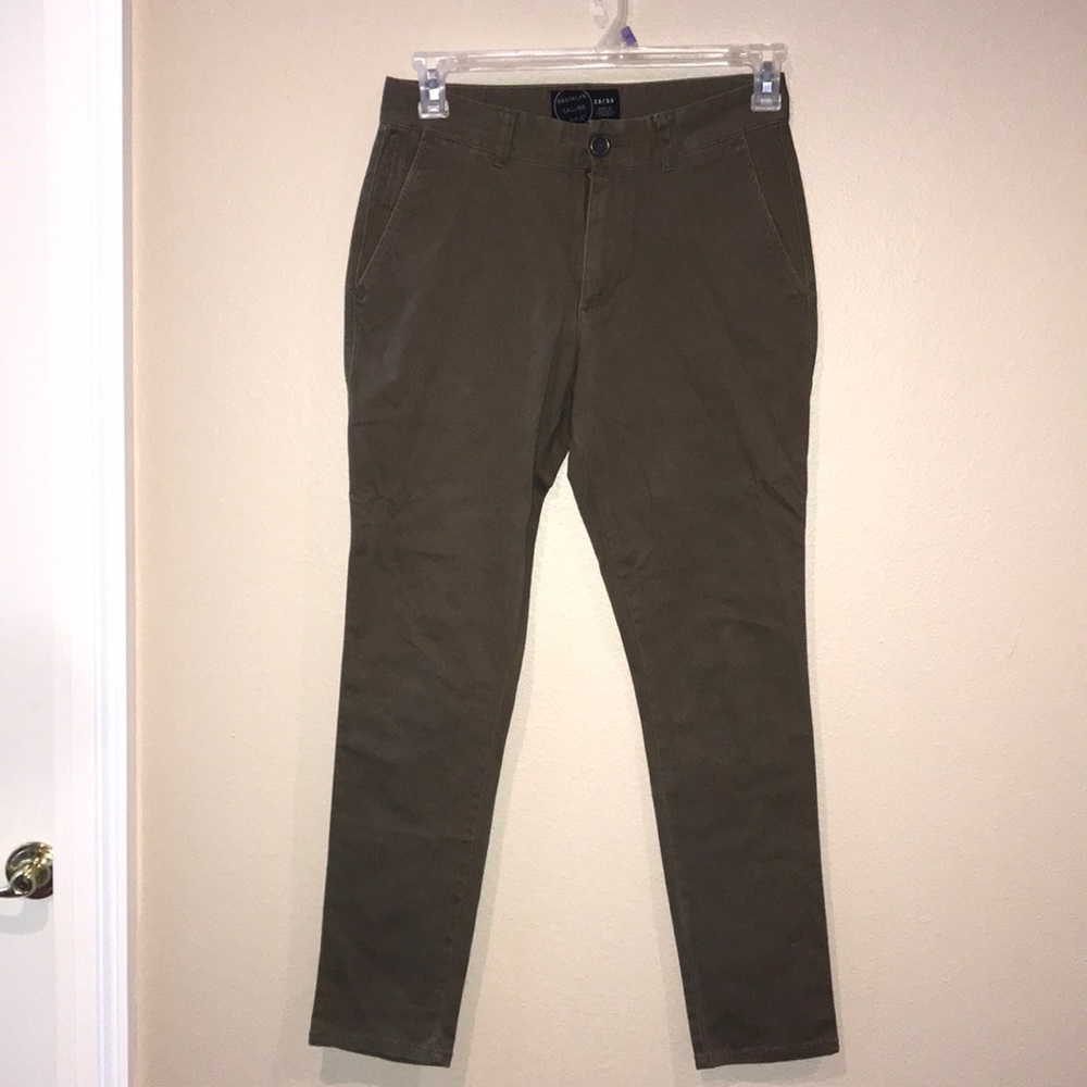 Used men straight legs pants size 28/30  brown
